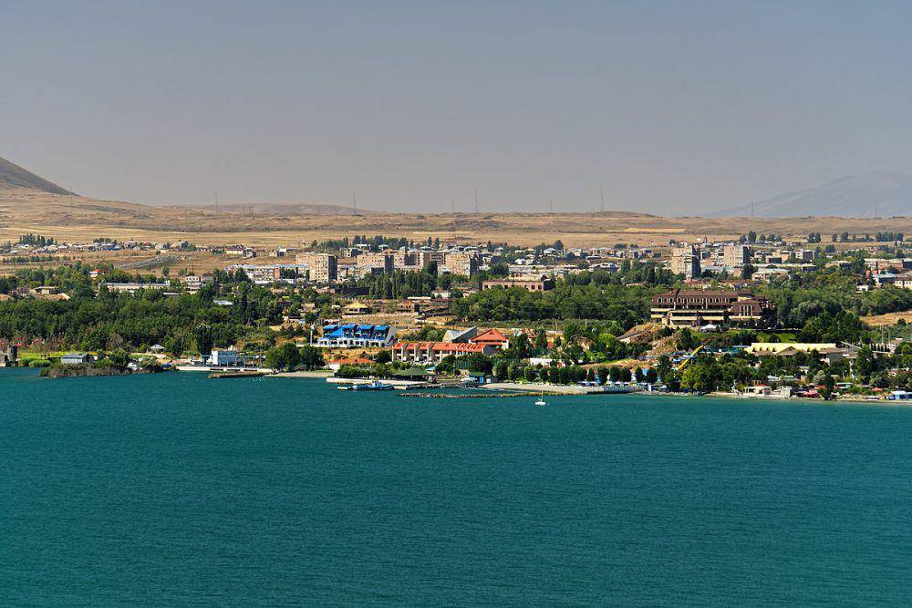 potret Danau Sevan (commons.wikimedia.org/Alexxx1979)