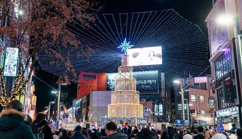 Potret pohon Natal di Busan, Korea Selatan (visitbusan.net)
