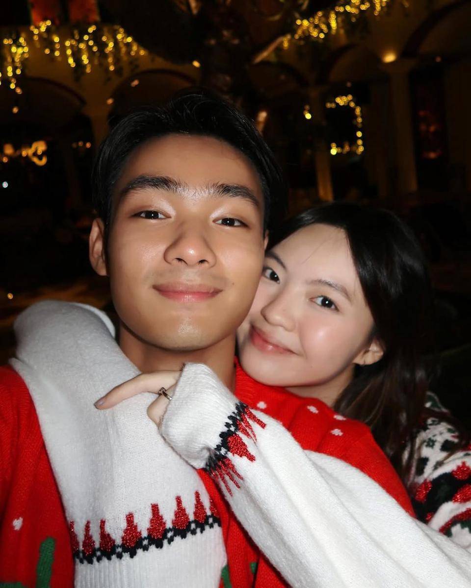 Erika Richardo dan Jerhemy Owen rayakan Natal. (instagram.com/erikarichardo)