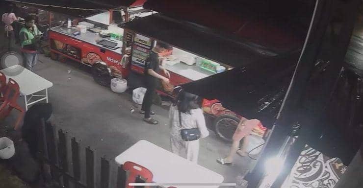 rekaman CCTV di dekat gerai roti bakar, diduga dokter muda menganiaya seorang karyawan (dok.Istimewa)