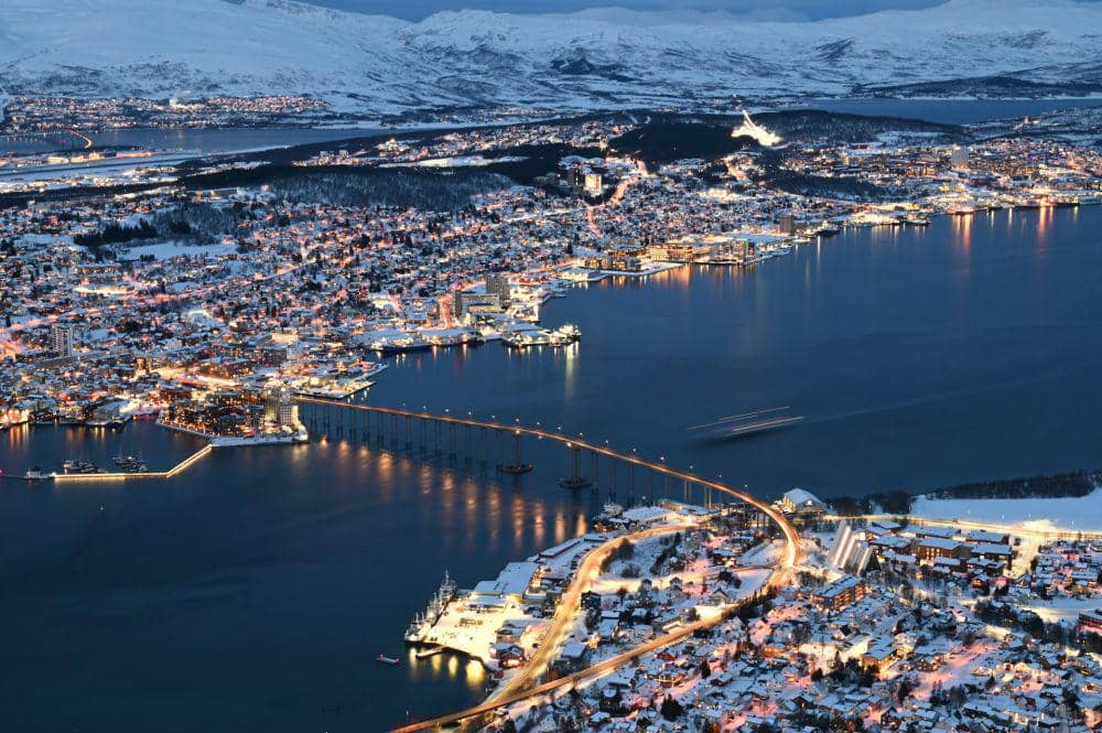 Tromsø, Norwegia (unsplash.com/QQ Z)
