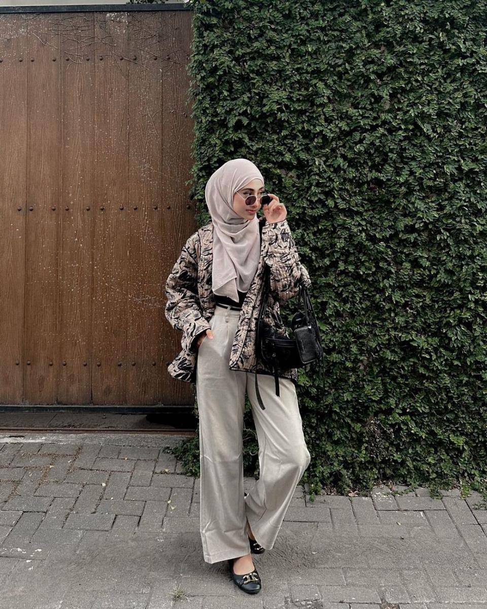 Nimaz Azlia (instagram.com/azzllia)