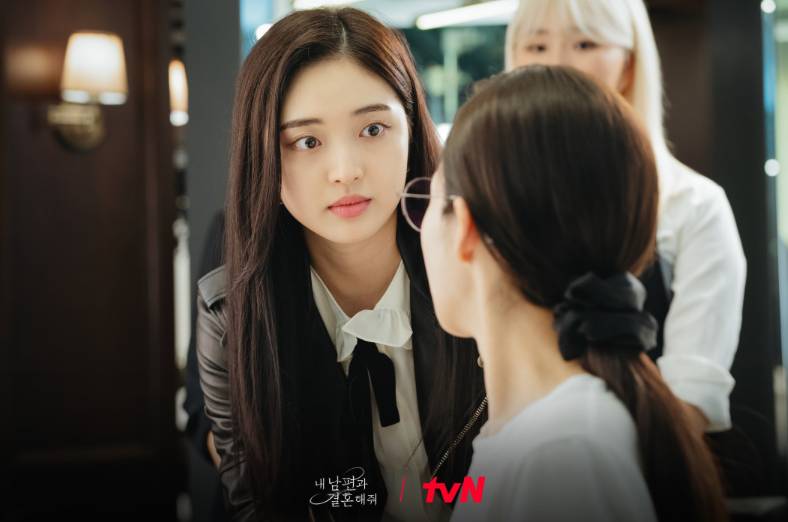 cuplikan drama Marry My Husband (dok. tvN/Marry My Husband)