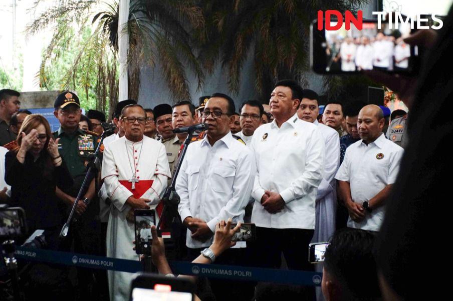 Jelang Malam Misa, Menko PMK Tinjau 3 Gereja di Jakarta
