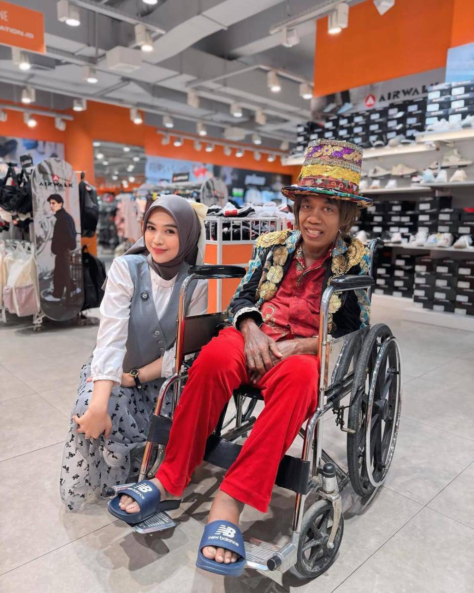 Ria Ricis dan Pak Tarno (instagram.com/riaricis1795)