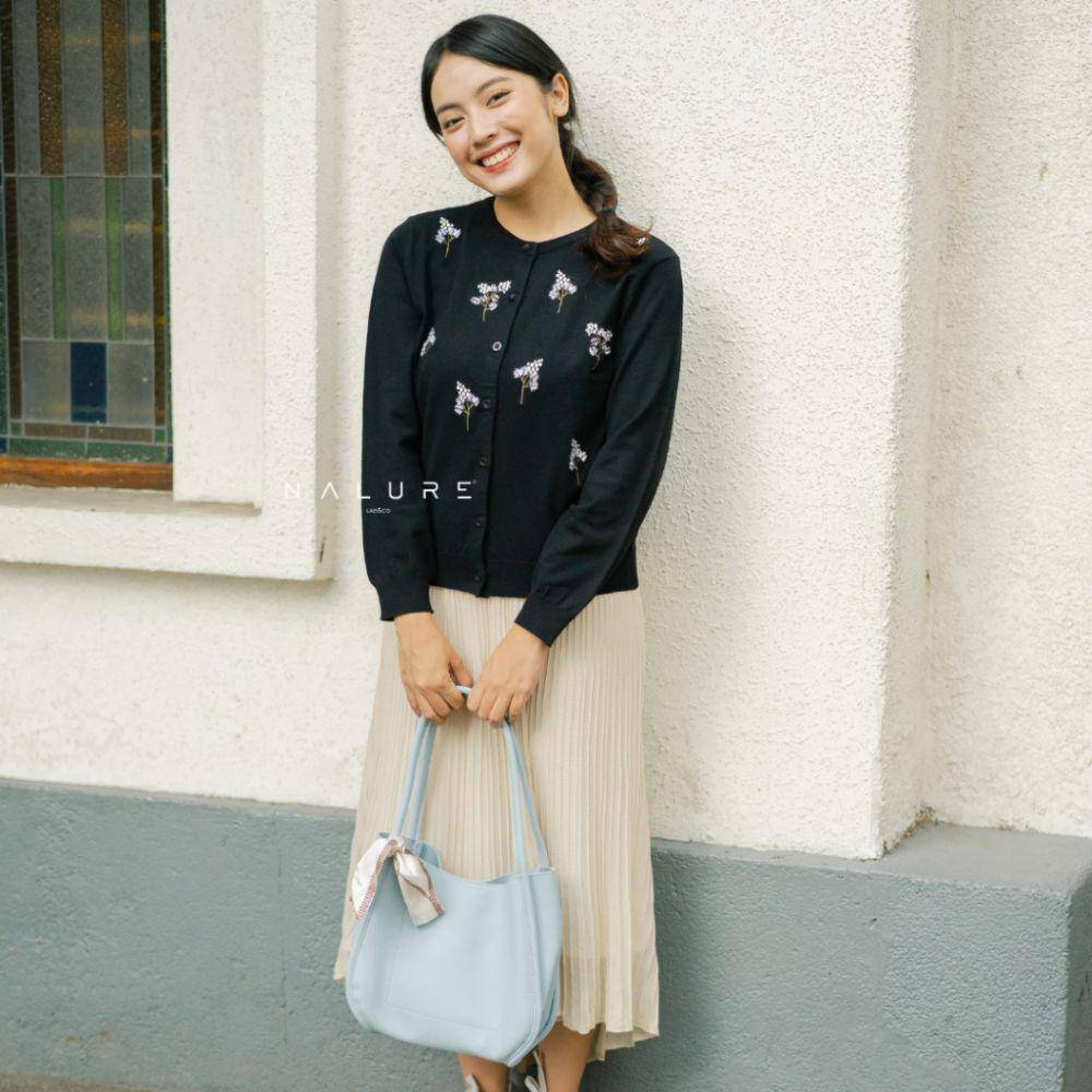 Nalure Lyla Cardigan (shopee.co.id/Nalure Official Store)