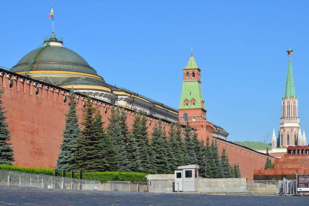 potret tembok Kremlin (commons.wikimedia.org/Юрий Д.К.)