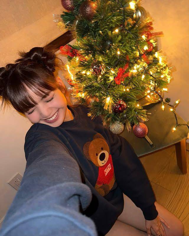 Lisa BLACKPINK (Instagram.com/lalalisa_m)