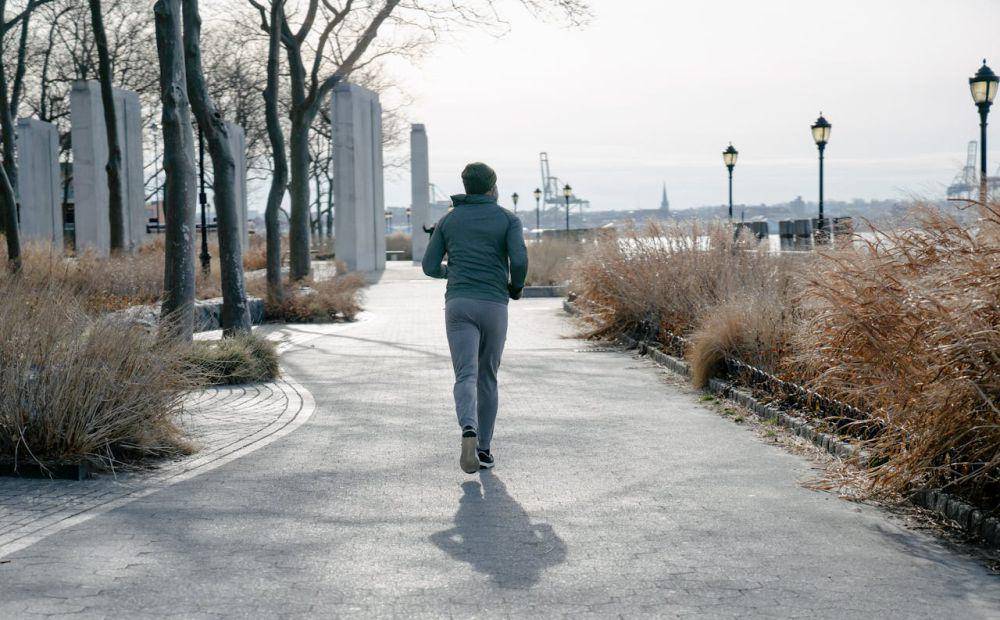 Ilustrasi silent walking (pexels.com/Barbara Olsen)