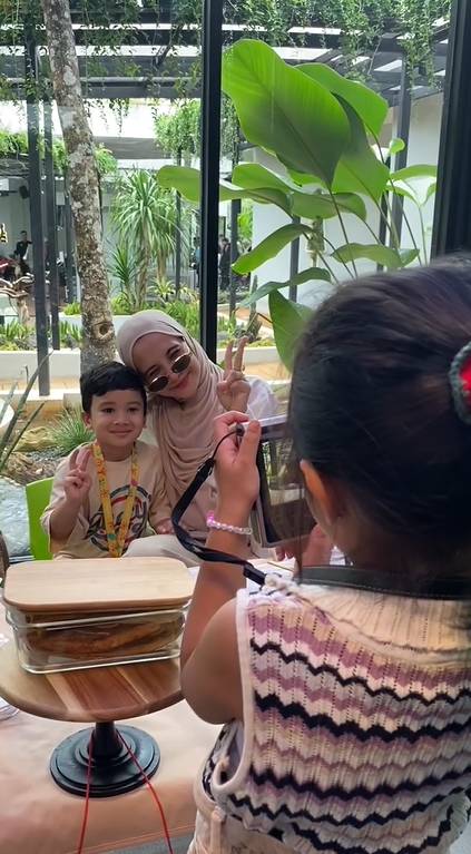 Ukkasya belajar jualan (instagram.com/zaskiasungkar)