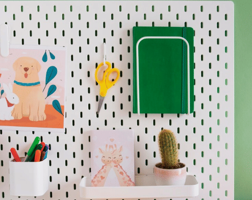 ilustrasi pegboard (freepik.com/freepik)