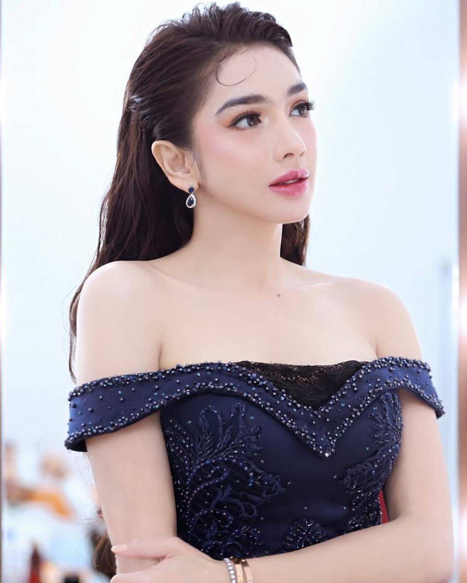 Angel Karamoy (instagram.com/realangelkaramoy)