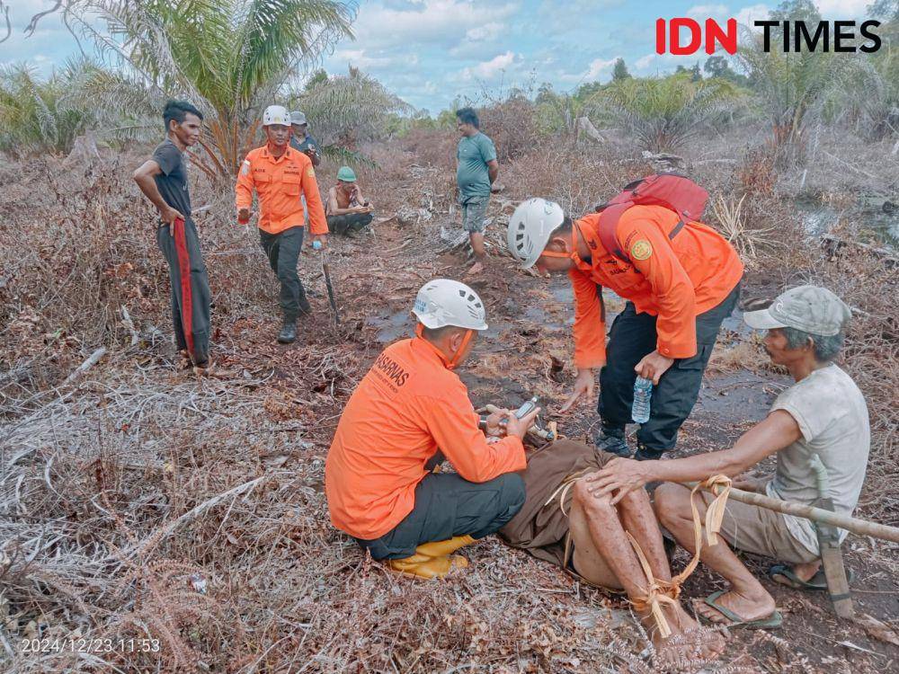 Warga Banjarmasin ditemukan tersesat di hutan Kecamatan Ambawang. (IDN Times/istimewa).