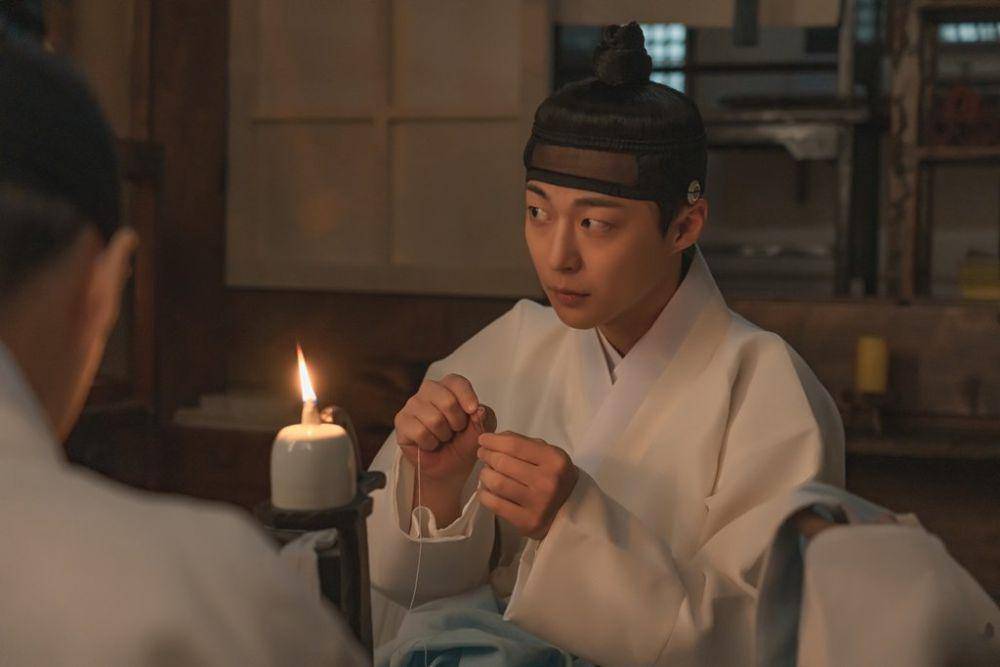 Lee Eun (Bae In Hyuk) di drama Check in Hanyang (dok. Channel A/Check in Hanyang)