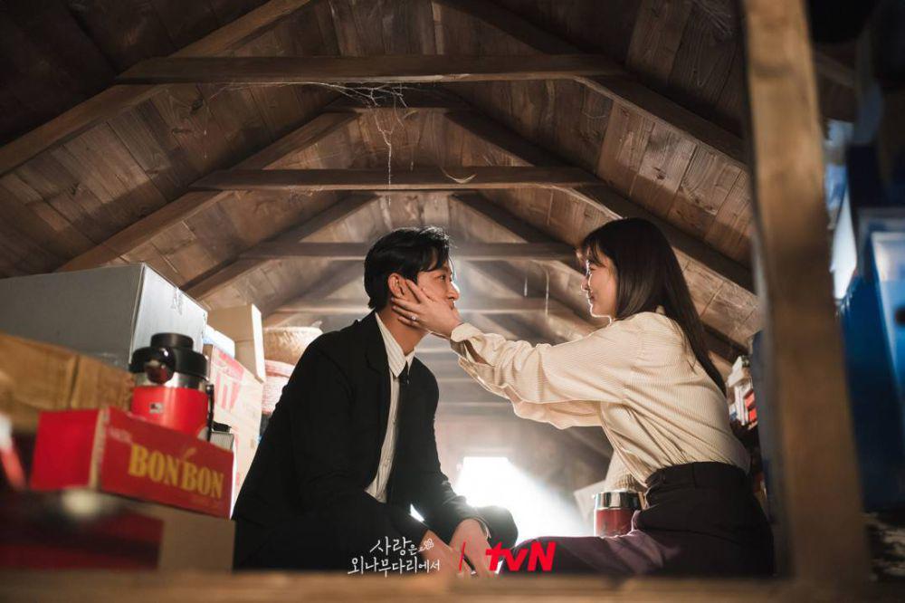 4 Alasan Love Your Enemy Jadi Drakor Romance-Comedy Terbaik di 2024