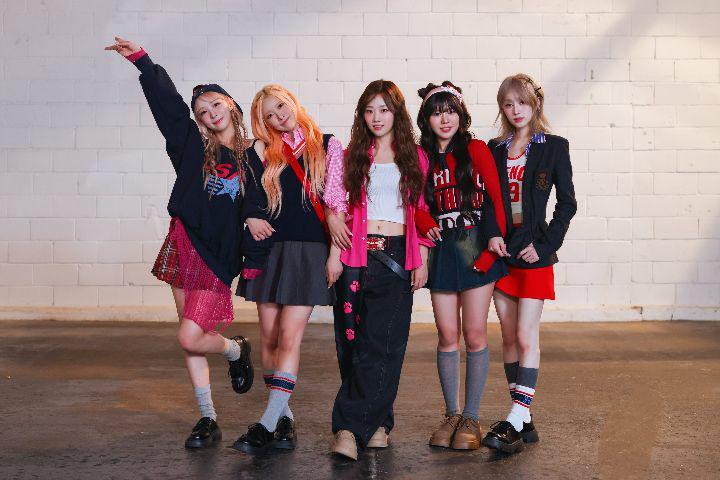 4 Grup Kpop yang Umumkan Nama Fandom pada Bulan Desember 2024