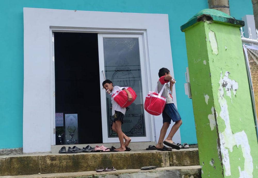 Banjir Surut, Warga Blok 8 Manggala Mulai Kembali ke Rumah