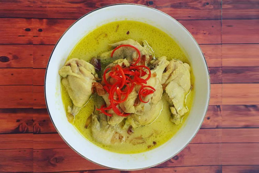 Resep Opor Ayam Jawa Bumbu Kuning, Menu Makan Gurih dan Sedap