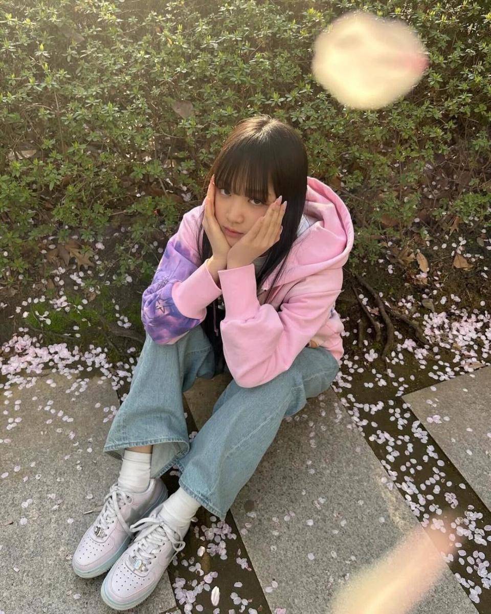VVUP (instagram.com/vvup.official)