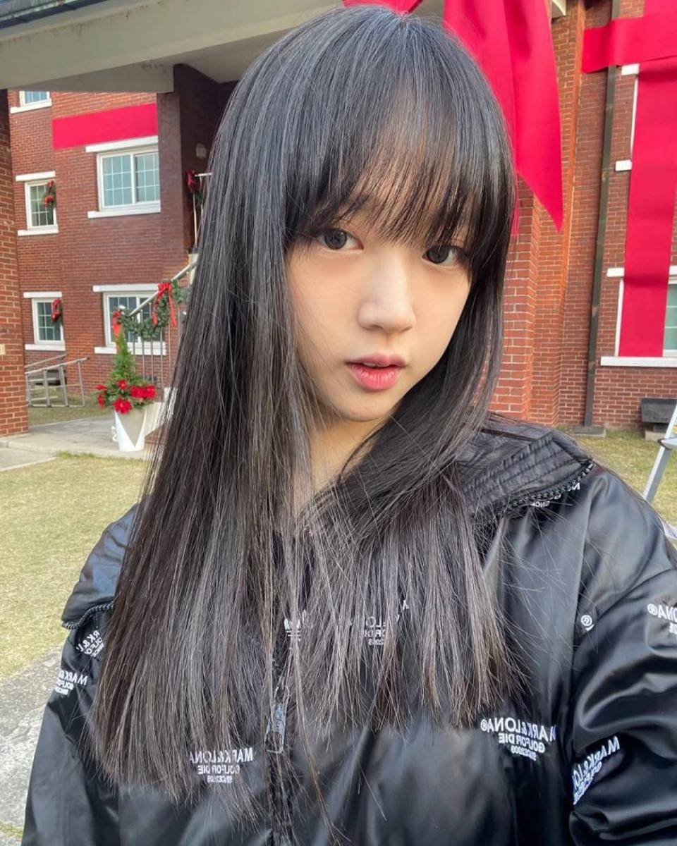 VVUP (instagram.com/vvup.official)