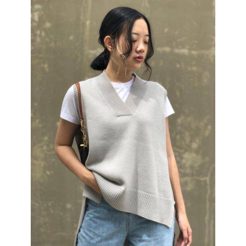 Knitme Nari Vest (shopee.co.id/knitmeknitme)