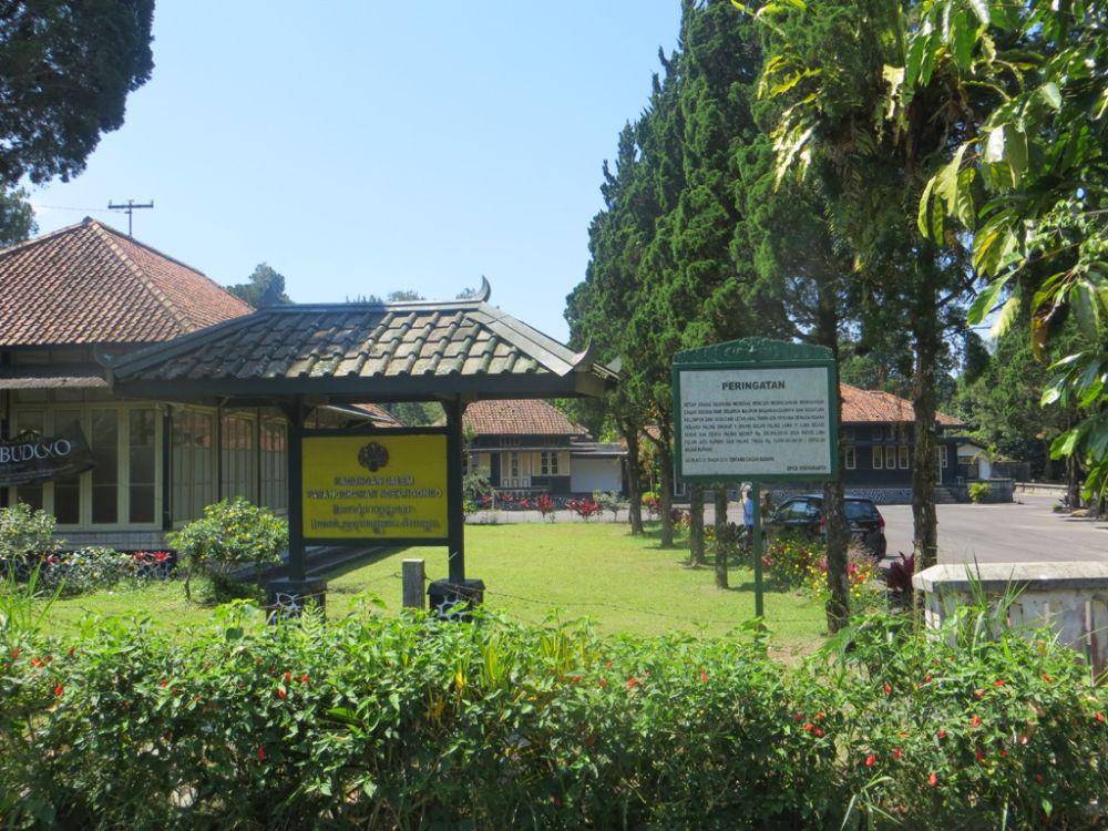 Dalem Ngeksigondo (budaya-data.kemdikbud.go.id)