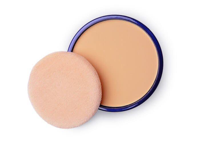 Kapan Waktu yang Tepat untuk Pakai Compact Powder?
