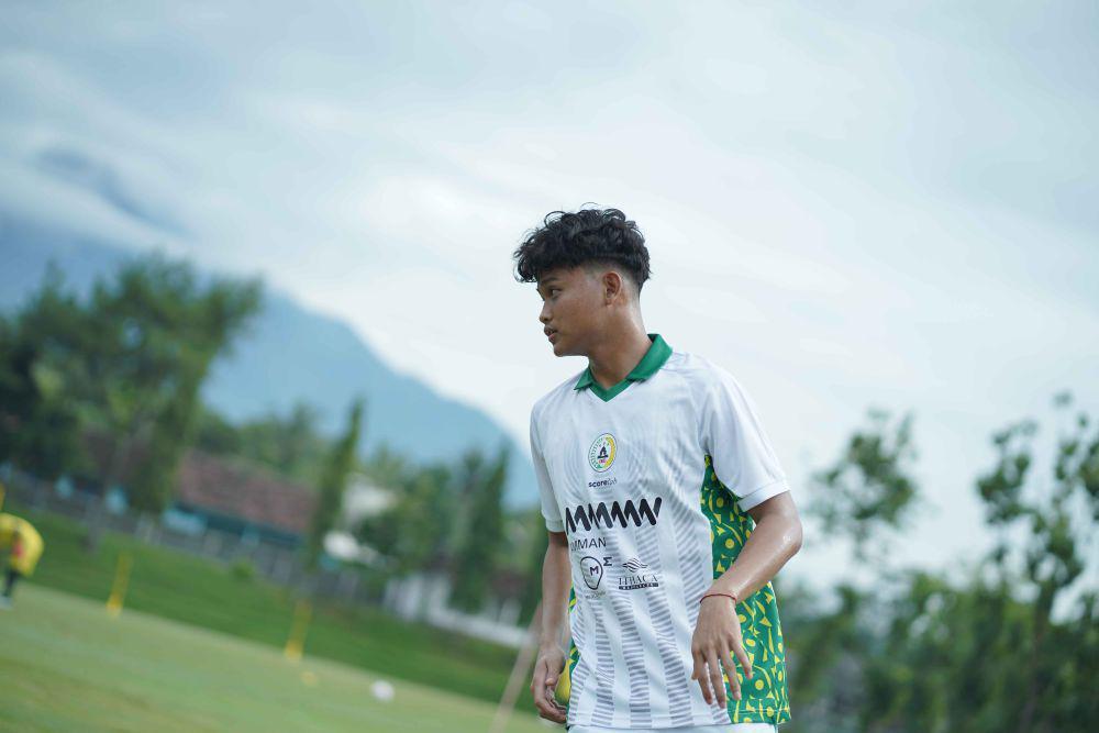 Hokky Caraka Dipastikan Absen Bela PSS Vs Madura United Malam ini
