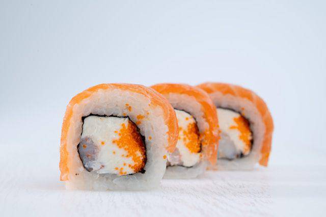 ilustrasi Sushi Philadelphia, makanan viral tahun 2024 (pexels.com/Karyna Panchenko)