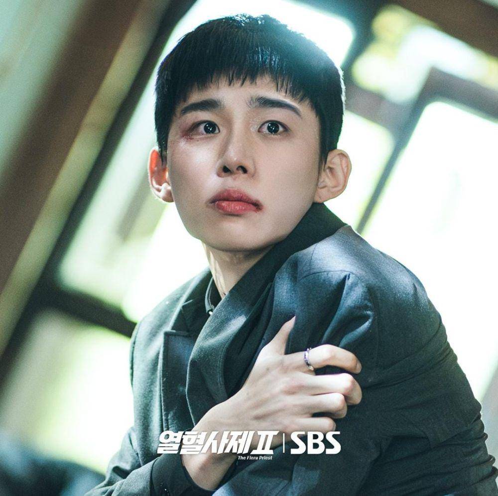 Seo Bum June di drama The Fiery Priest 2 (instagram.com/sbsdrama.official)