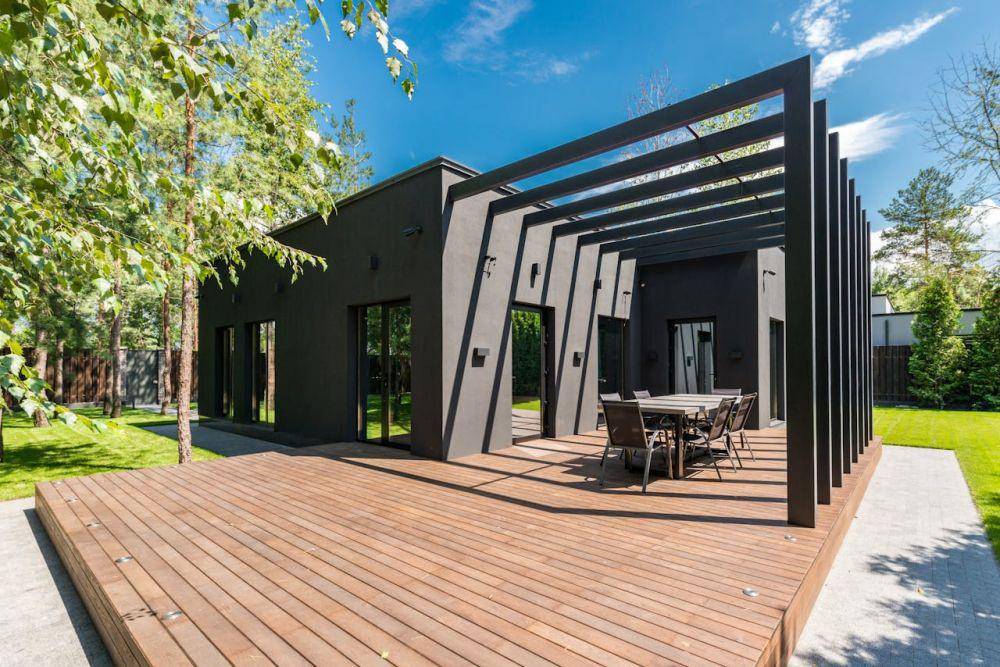 fasad rumah minimalis (pexels.com/Max Vakhtbovycn)