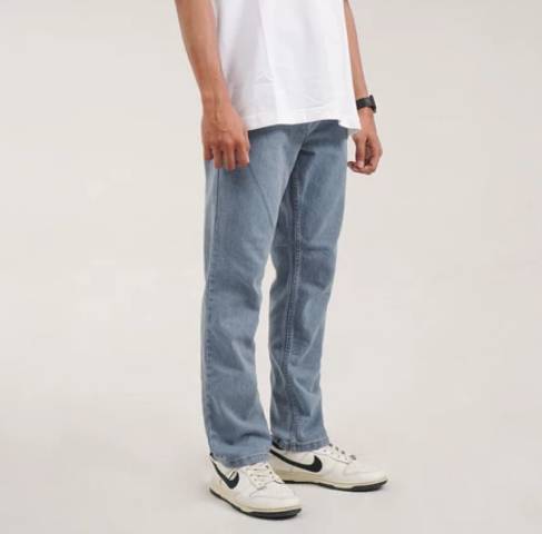 Otaco Celana Panjang Denim Jeans Baby Blue (shopee.co.id/otaco)
