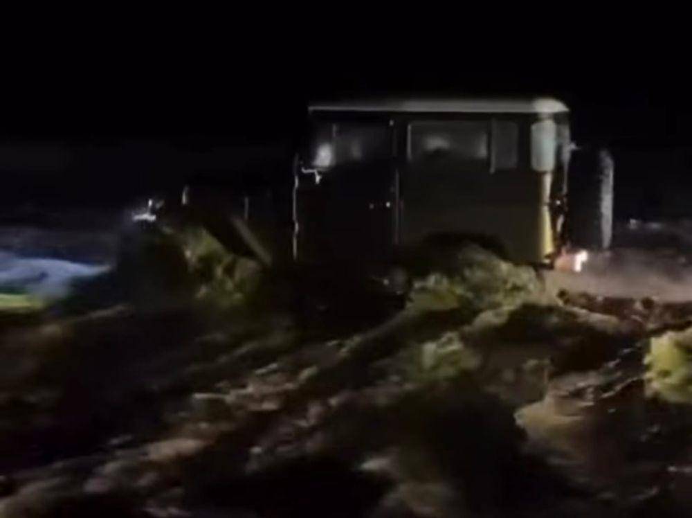 Banjir di Lembah Widodaren Gunung Bromo. (IDN Times/Istimewa)