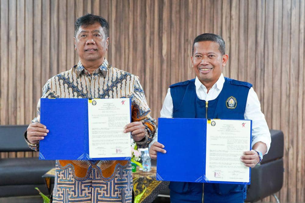 Penandatanganan Nota Kesepahaman dan Perjanjian Kerja Sama (PKS) antara Undip dengan PT. Dua Putra Perkasa Pratama, sebuah perusahaan terkemuka di bidang impor, ekspor dan food distribution. (dok. Undip)