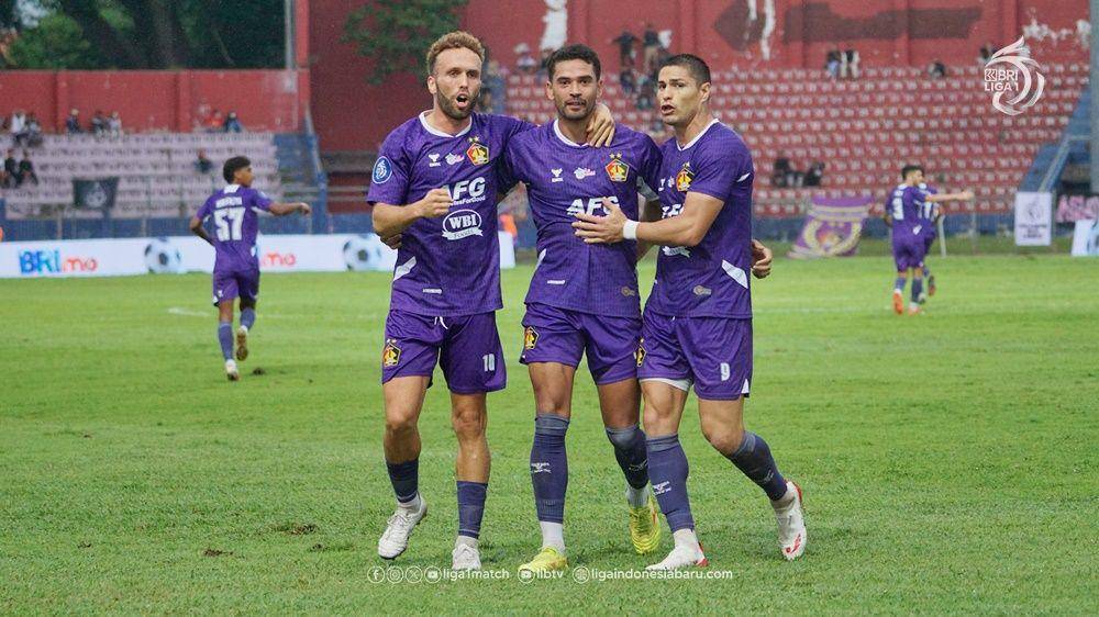 Persik Kediri jadi tim pertama yang mampu mengalahkan Borneo FC di Stadion Batakan musim ini. (Dok. PT LIB)