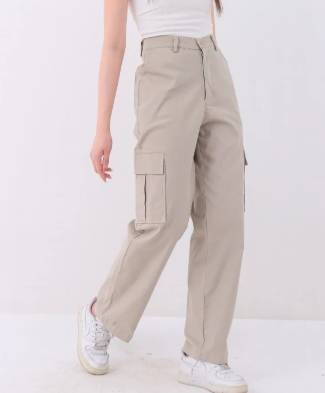 Loony Cargo Highwaist Cream (shopee.co.id/Loony Official Shop)