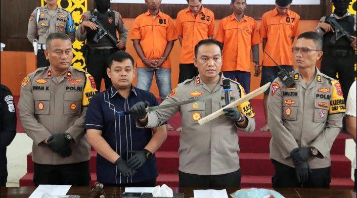 Ormas Bentrok Akibat Spanduk di Belawan, 1 Orang Diamuk Pakai Sajam