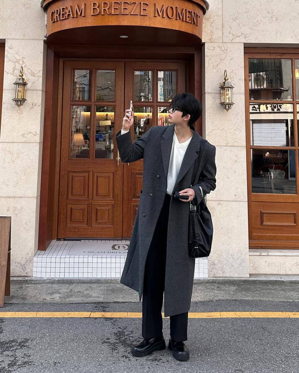 outfit fine dining romantis ala Kim Min Jun (instagram.com/185mg_)