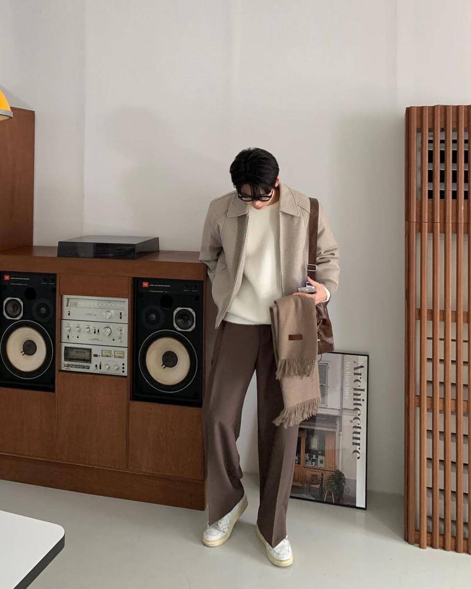 outfit fine dining romantis ala Kim Min Jun (instagram.com/185mg_)