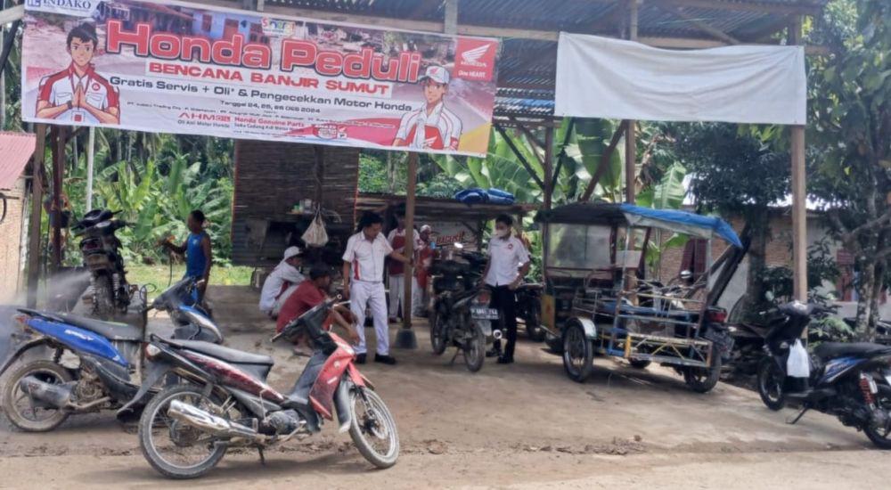 Honda Berikan Servis Motor Gratis untuk Korban Banjir Bandang Tapsel