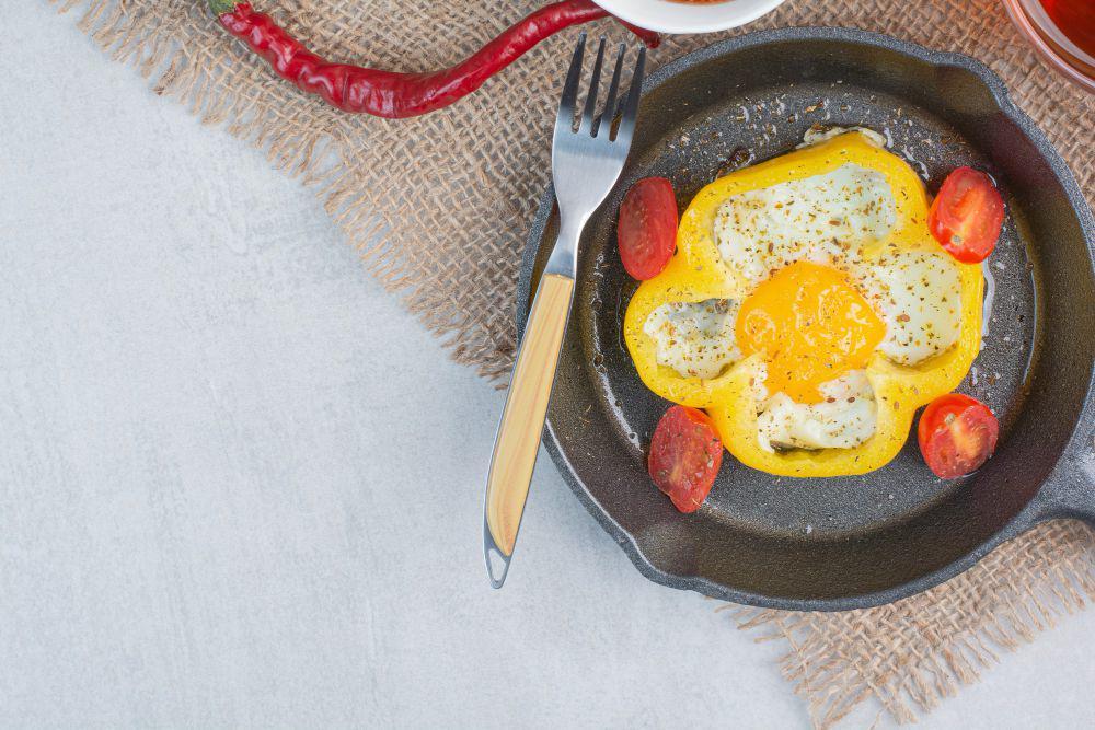 5 Tips Membuat Omelet Paprika, Anti Gagal!