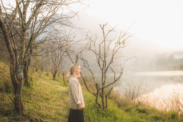 5 Cara Memanfaatkan Kesunyian untuk Menyembuhkan Overthinking
