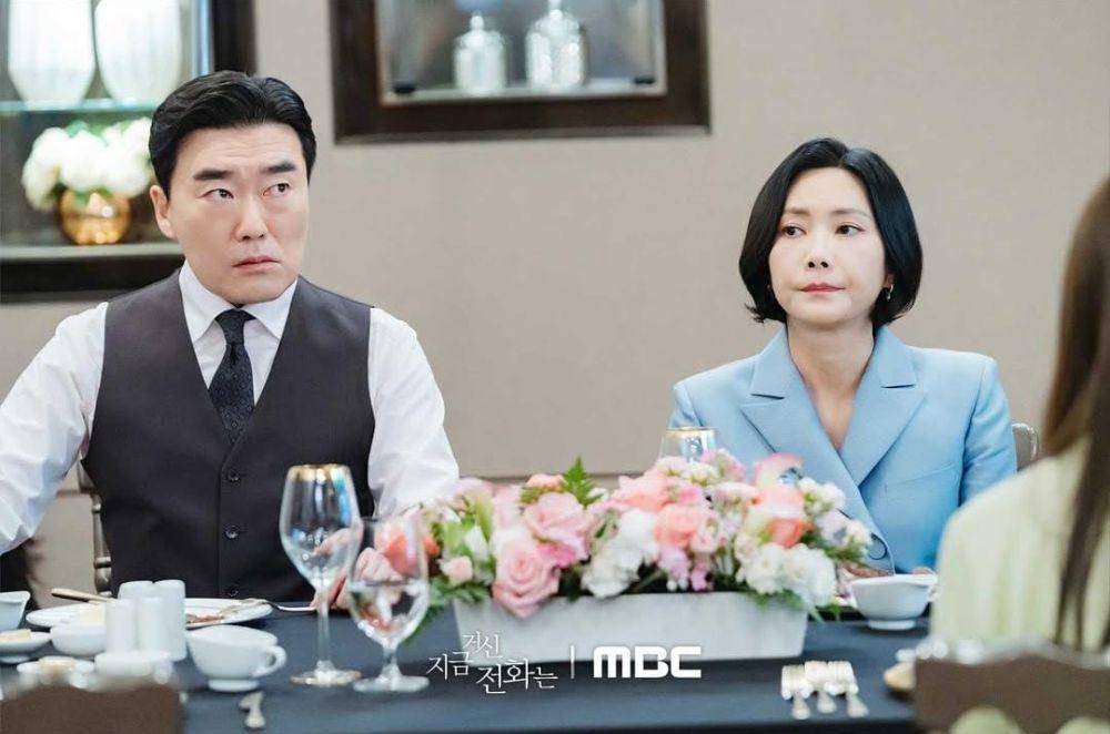 Yu Seong Ju dan Chu Sang Mi di drama When the Phone Rings (instagram.com/mbcdrama_now)