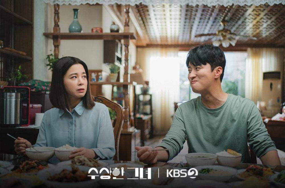 Seo Young Hee dan In Gyo Jin di drama Who Is She (instagram.com/kbsdrama)