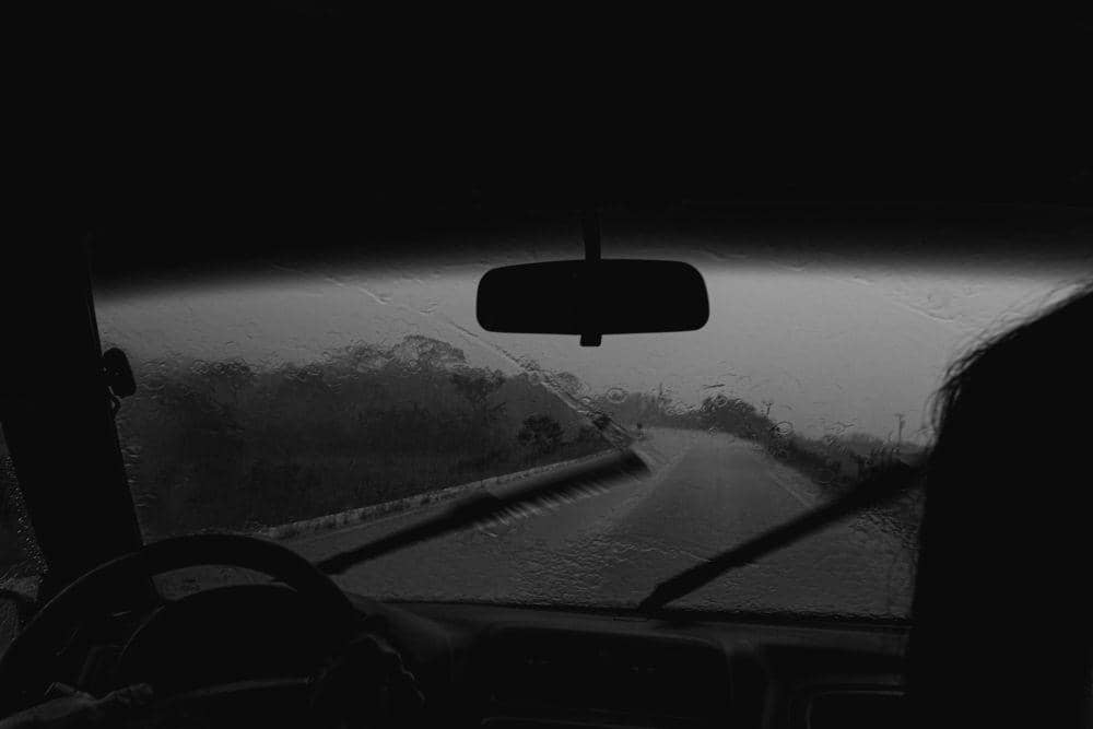 ilustrasi wiper pada mobil (pexels.com/Lucas Pezeta)