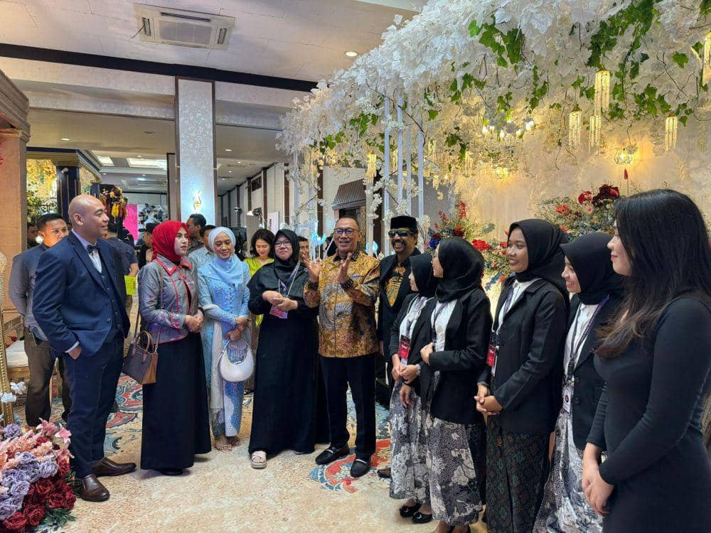 Jelang Tahun Baru 2025, The Surosowan Tawarkan Diskon (IDN Times/istimewa)