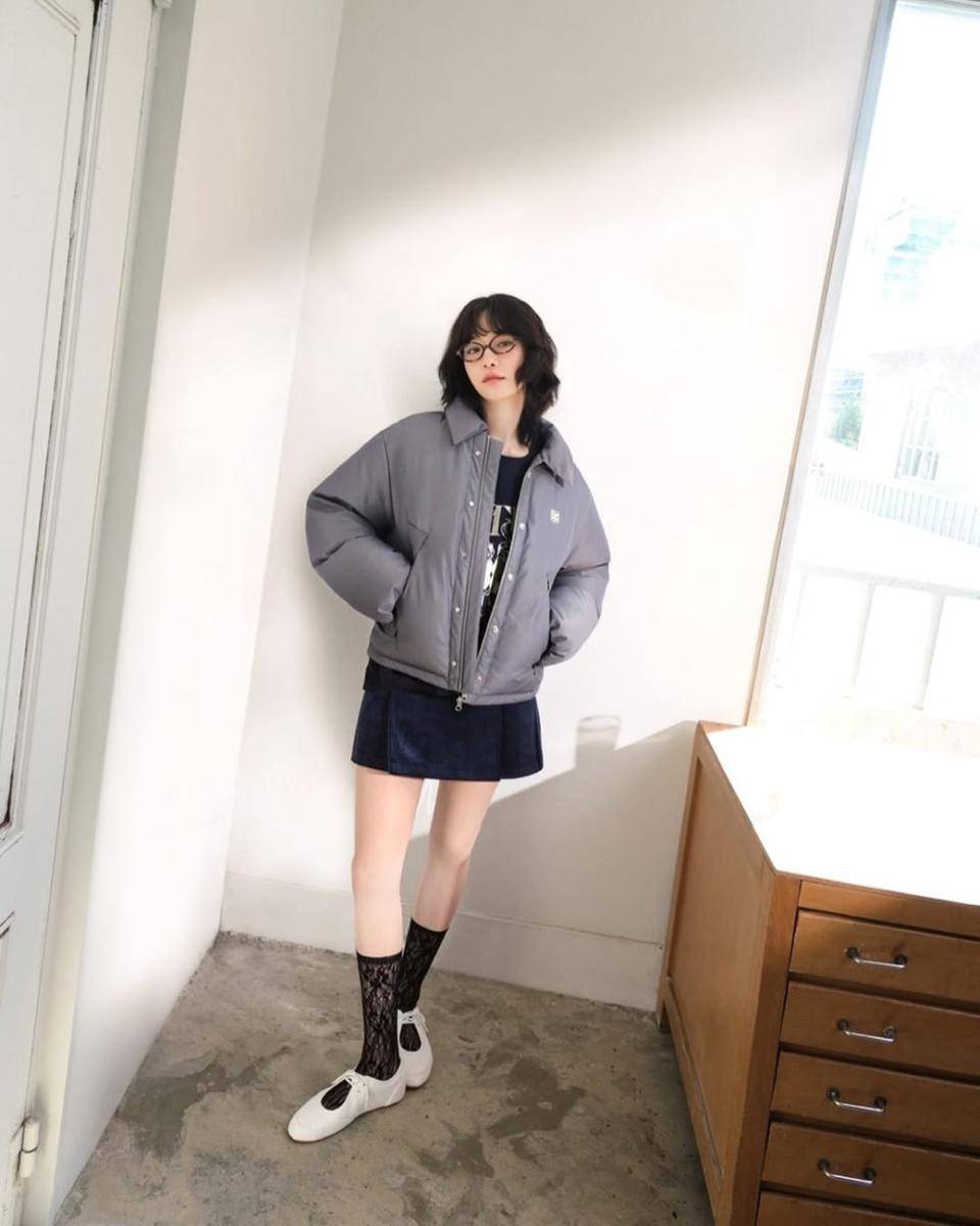 mix and match ala Park Gyu Young (instagram.com/@lavieenbluu)
