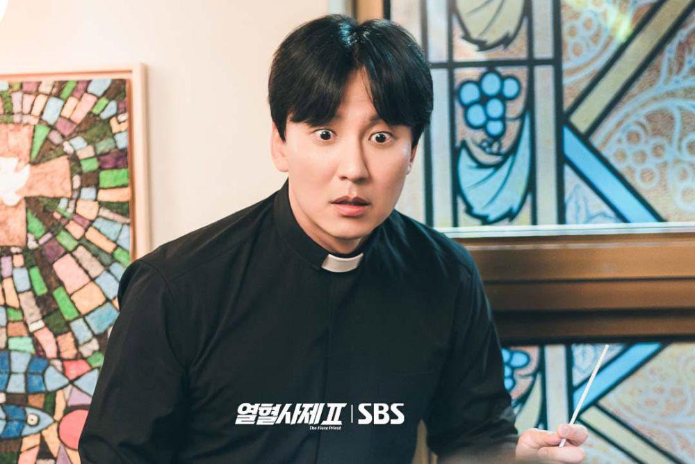 6 Drakor Kim Nam Gil dengan Rating Tertinggi, Ada The Fiery Priest 2