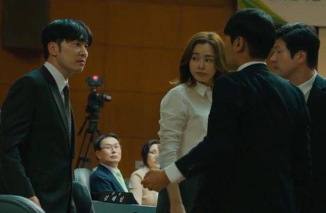 still cut drama Korea The Fiery Priest 2 (sbs.co.kr)