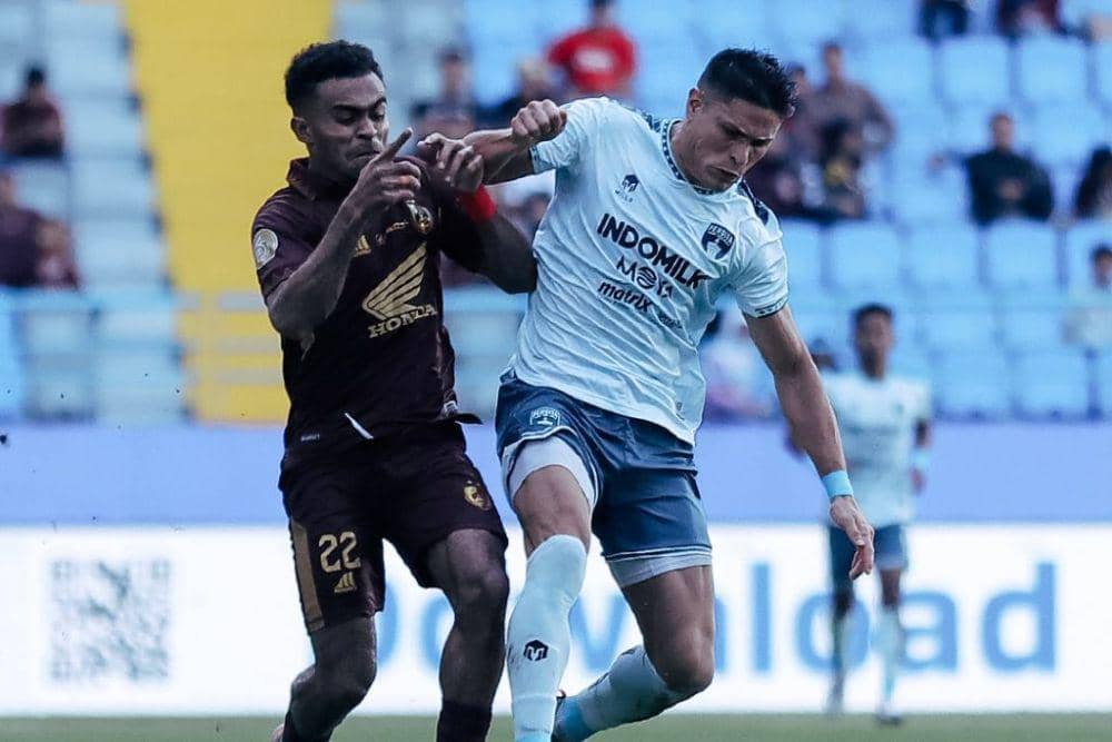 Salah satu momen pertandingan pekan ke-24 BRI Liga 1 2023/24 antara PSM Makassar versus Persita Tangerang yang berlangsung di Stadion Batakan Balikpapan, 4 Februari 2024. (Instagram.com/persita.official)